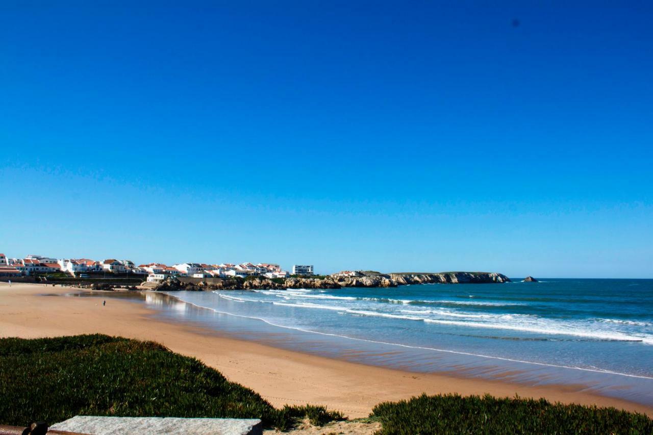 Friendly Peniche Apartment Exterior photo